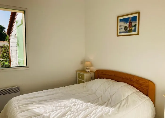 펜션 Maison Du Lac, Golf Et Ocean A 100m 생장드몽